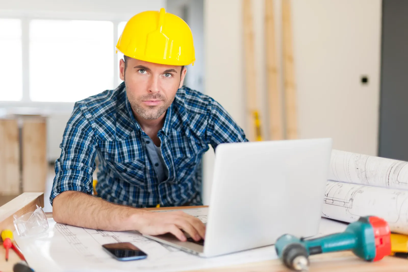 Handwerker auf der Baustelle